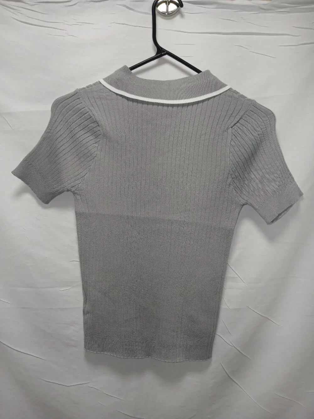 Nali Collection Ribbed Knit Button‑Front Top L/MXLGray White Trim - Picture 2 of 4